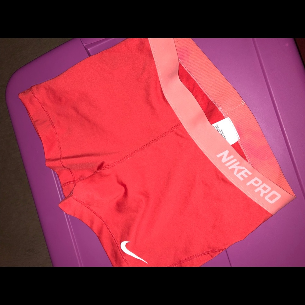 Nike pro💞